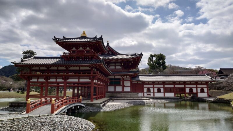 平等院鳳凰堂の内部拝観入口（宇治）